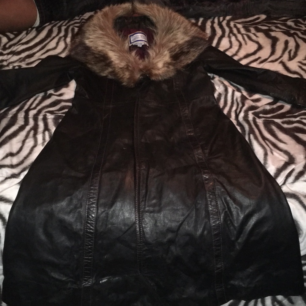 LEATHER TRENCH COAT WITH BELT & POCKETS, REAL FUR